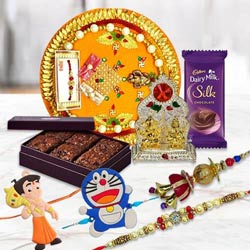 Family Rakhi Set with Brownie N Gifts to Rakhi-to-world-wide.asp